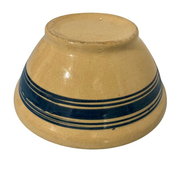 Antique Vintage Yellow Ware Bowl With 5 Blue Striped Bands - Picture 2 of 10